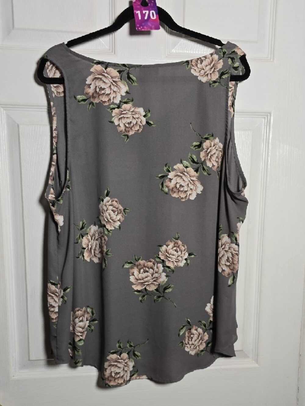 170 Torrid 2 2X Gray Floral V-Neck Layered Hem Camisole Altered Blouse - Picture 5 of 5